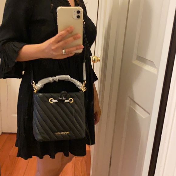 Mk Suri quilted bucket bag - Picture 9 of 9